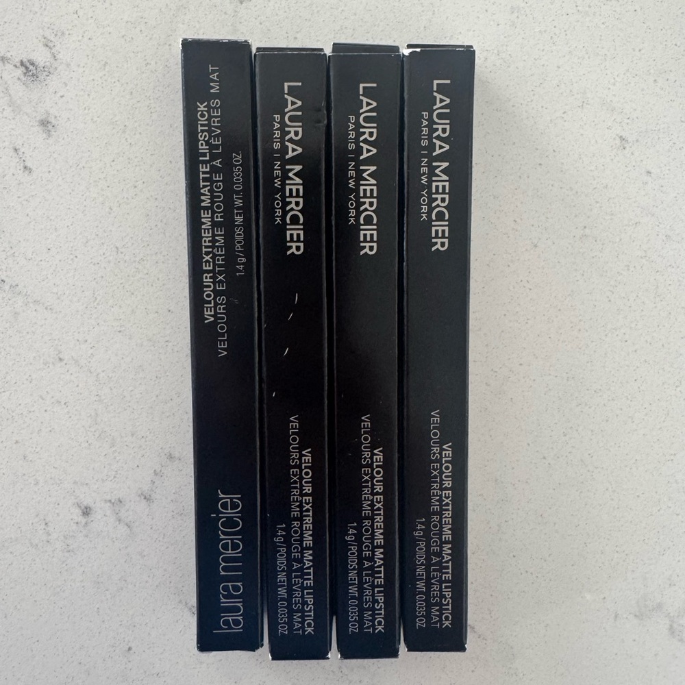 Laura Mercier extreme matte Lipstick shades(RARE)

Pick one for the price!